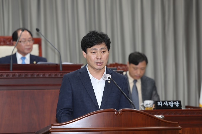  ▲ 익산시의회 박철원 의원이 23일 제228회 익산시의회 임시회 폐회식에서 5분 자유발언을 하고 있다.   ⓒ익산투데이
